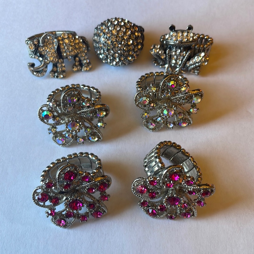 Lot of Stretchy Band Fashion Rings